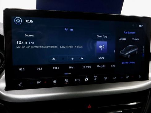 Used 2023 Ford Escape SE image 3