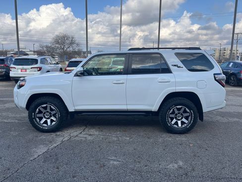Used 2022 Toyota 4Runner TRD Off-Road Premium image 2