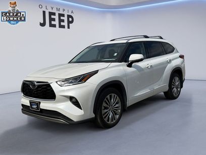 Used 2023 Toyota Highlander Platinum