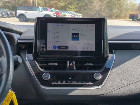 Used 2024 Toyota Corolla LE image 18