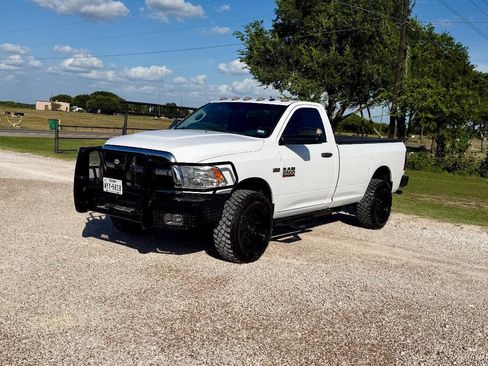 Used 2018 RAM 2500 Tradesman w/ Chrome Appearance Group RWD image 2