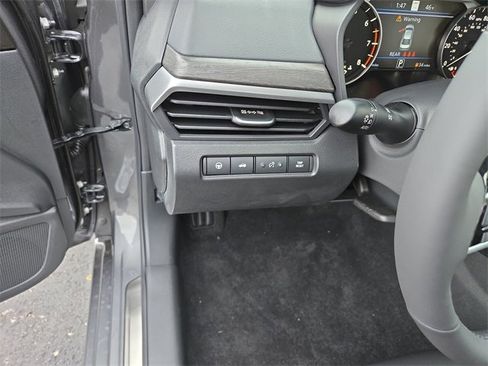 New 2025 Nissan Altima 2.5 SL image 19