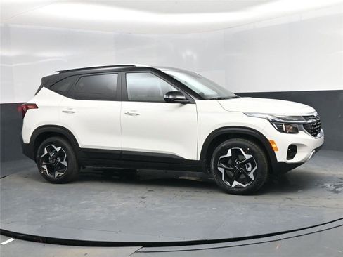 New 2026 Kia Seltos S image 4