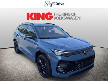 New 2025 Volkswagen Tiguan SE R-Line