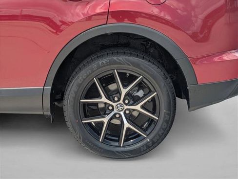 Used 2018 Toyota RAV4 SE w/ Power Extra Value Package image 21