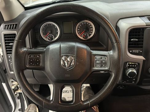 Used 2016 RAM 1500 Express AWD/4WD image 19