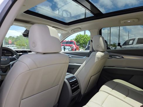 Used 2023 Cadillac XT5 Premium Luxury w/ Technology Package AWD/4WD image 24