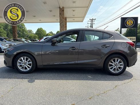Used 2016 MAZDA MAZDA3 i Touring FWD image 3
