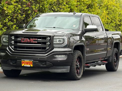 Used 2016 GMC Sierra 1500 SLT w/ All-Terrain Package AWD/4WD image 8