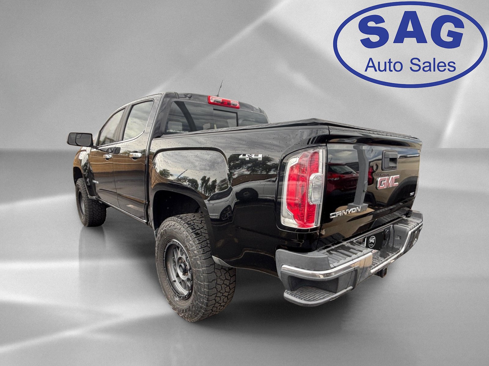 Used 2016 GMC Canyon SLT w/ Driver Alert Package AWD/4WD image 4