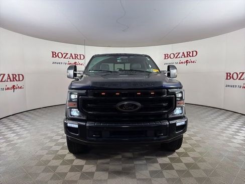 Certified 2022 Ford F250 Lariat w/ Black Appearance Package image 2