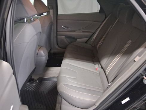 Used 2024 Hyundai Elantra SEL FWD image 15