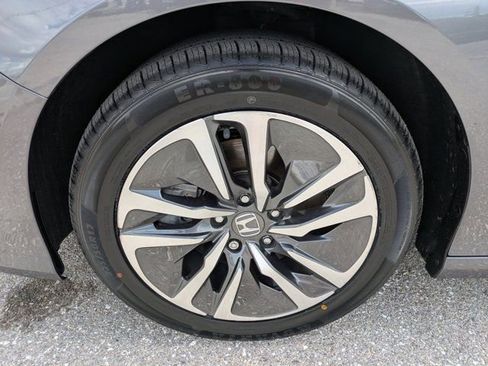 Used 2020 Honda Accord EX image 11