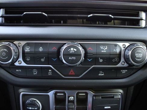 New 2026 Jeep Gladiator Rubicon image 41