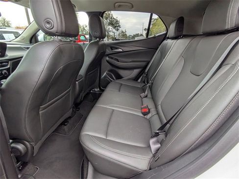 Used 2024 Buick Encore GX Sport Touring image 15