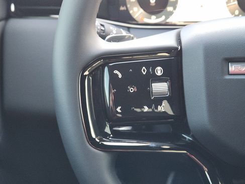 Certified 2026 Land Rover Range Rover Evoque Dynamic SE image 29