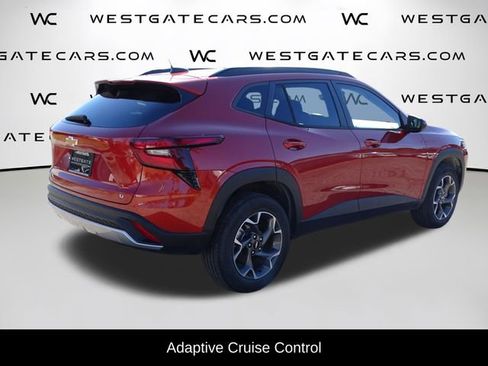 Used 2024 Chevrolet Trax LT w/ Driver Confidence Package image 11