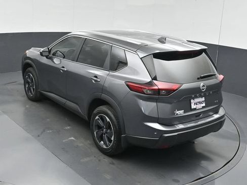Used 2024 Nissan Rogue SV w/ SV Premium Package FWD image 40
