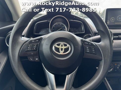 Used 2017 Toyota Yaris iA FWD image 29