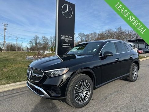 Used 2026 Mercedes-Benz GLC 300 4MATIC image 1