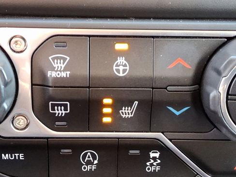 Used 2021 Jeep Gladiator Sport image 24