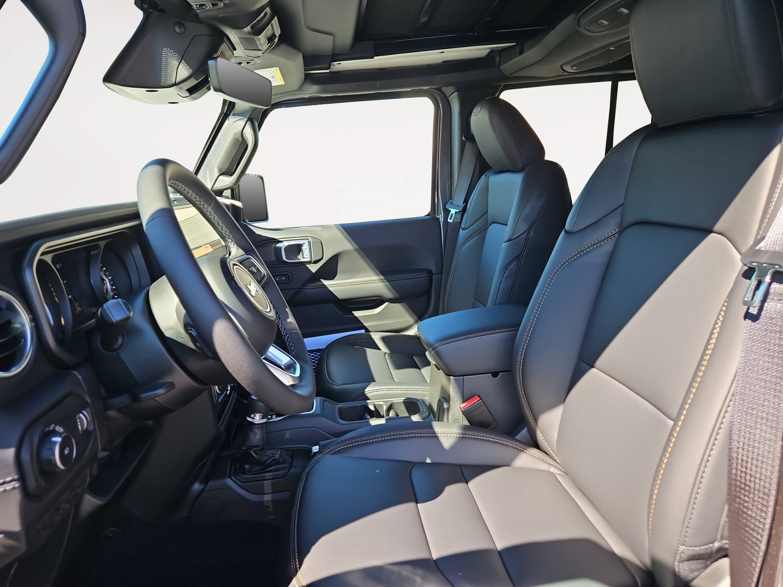 New 2027 Jeep Wrangler Unlimited Sahara AWD/4WD image 9