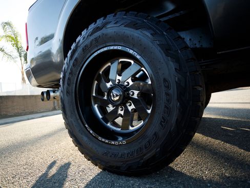 Used 2016 Ford F250 Lariat w/ Lariat Ultimate Package image 18