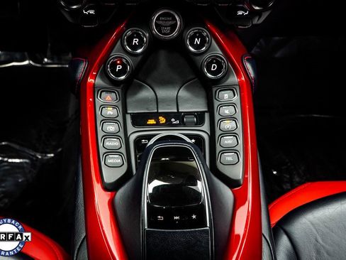 Used 2020 Aston Martin V8 Vantage Coupe image 19