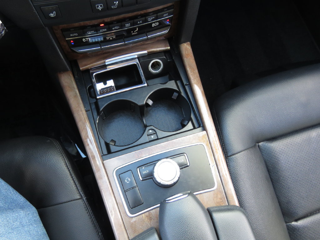 Used 2013 Mercedes-Benz E 350 4MATIC Sedan image 23