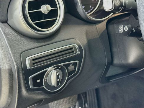Used 2019 Mercedes-Benz C 300 4MATIC Sedan image 10