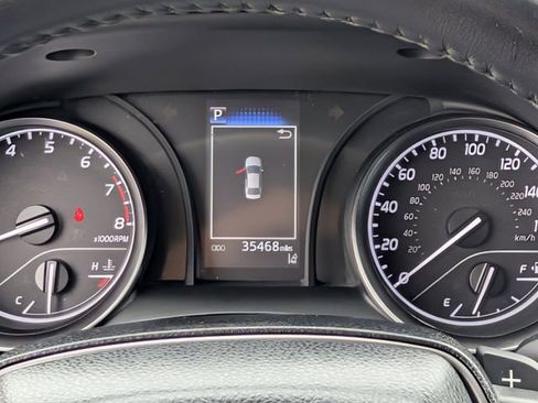 Used 2024 Toyota Camry SE FWD image 19