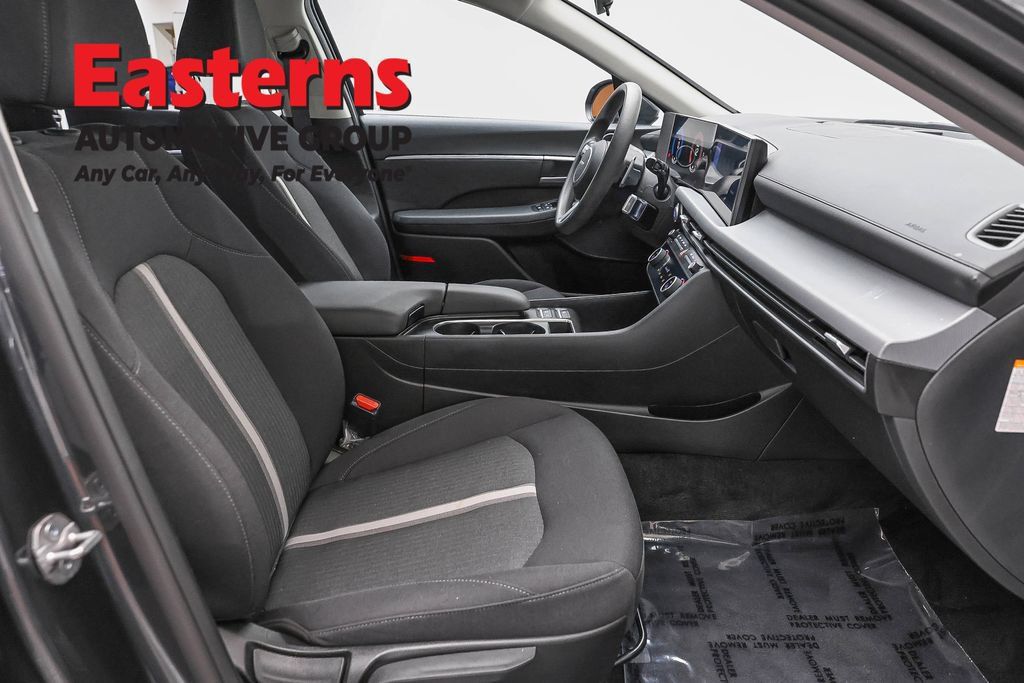 Used 2026 Hyundai Sonata Blue FWD image 25