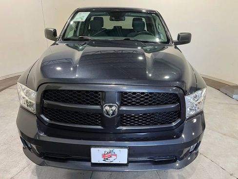 Used 2019 RAM 1500 Express AWD/4WD image 4