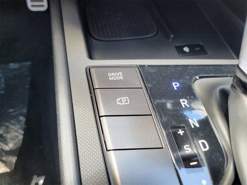 New 2025 Hyundai Elantra Sport image 26