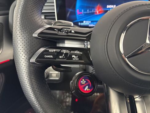 Used 2026 Mercedes-Benz GLE 53 AMG 4MATIC image 31