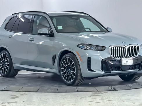 Used 2024 BMW X5 xDrive50e w/ Executive Package AWD/4WD image 9