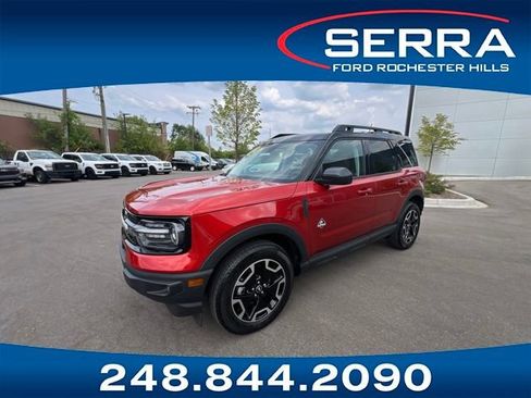 Used 2023 Ford Bronco Sport Outer Banks w/ Tech Package AWD/4WD image 1