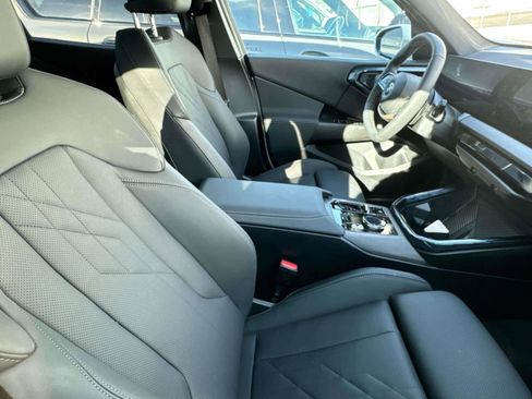 Used 2025 BMW X3 xDrive30i w/ Convenience Package image 10