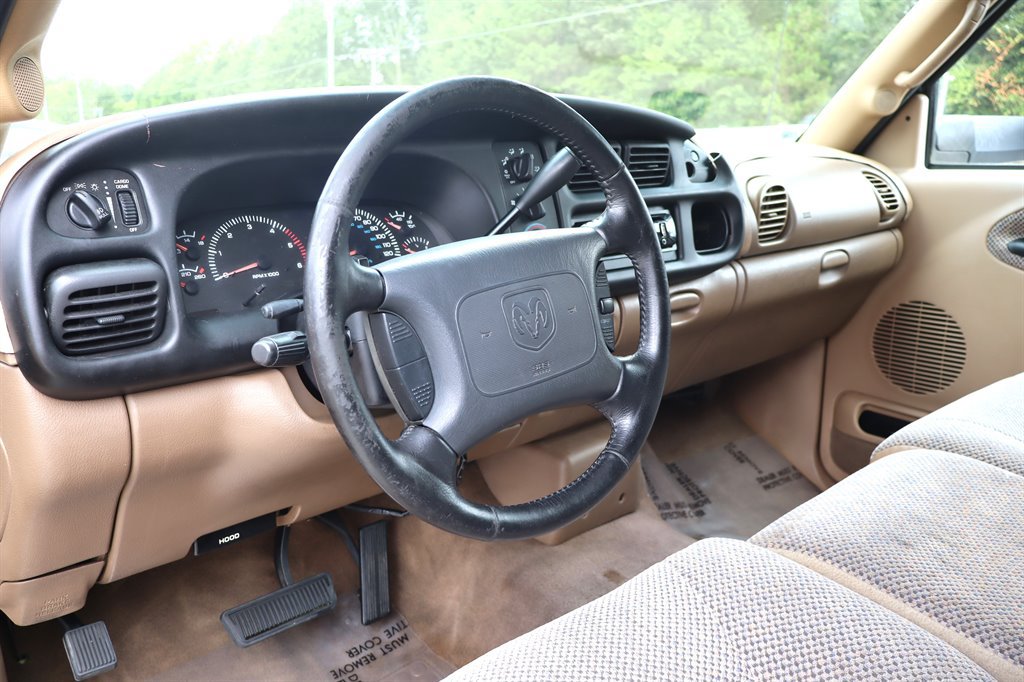 Used 2000 Dodge Ram 2500 Truck 2WD Quad Cab image 22