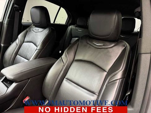 Used 2023 Cadillac XT4 Premium Luxury image 13