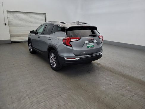 Used 2023 GMC Terrain SLT AWD/4WD image 5