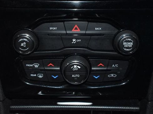 Used 2015 Chrysler 300 S image 15