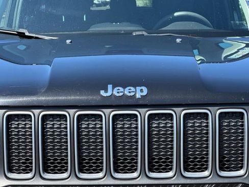 Used 2023 Jeep Renegade Latitude AWD/4WD image 47