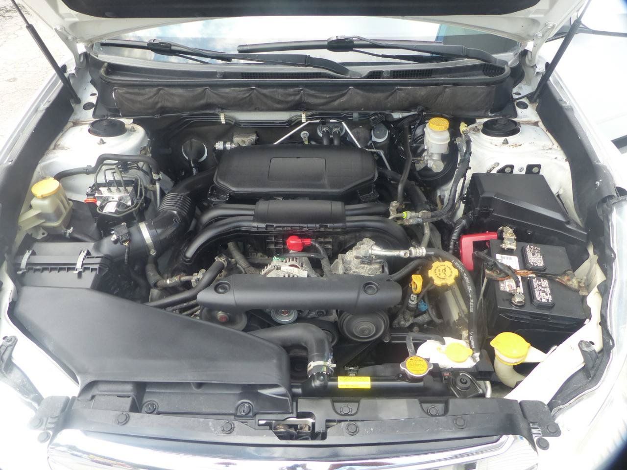 Used 2011 Subaru Outback 2.5i Limited AWD/4WD image 25