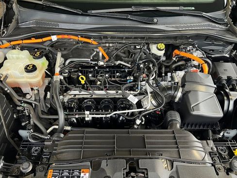 Used 2020 Ford Escape Titanium image 41