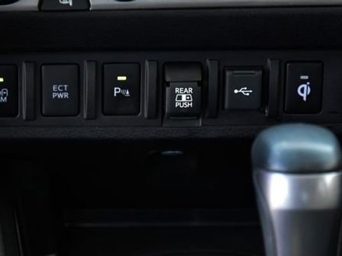 Certified 2021 Toyota Tacoma Limited image 24