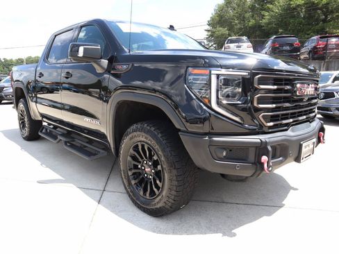 Used 2023 GMC Sierra 1500 AT4X AWD/4WD image 9