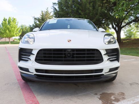 Used 2020 Porsche Macan AWD/4WD image 2
