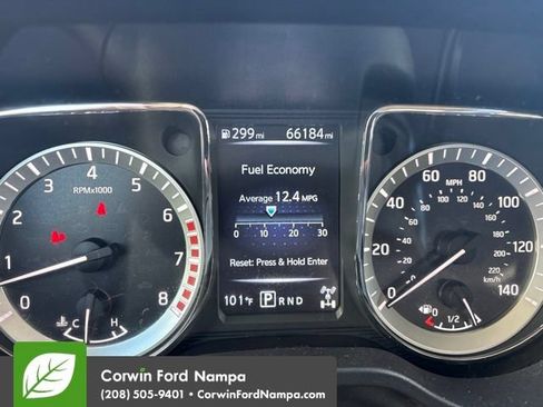 Used 2018 Nissan Titan SV AWD/4WD image 12