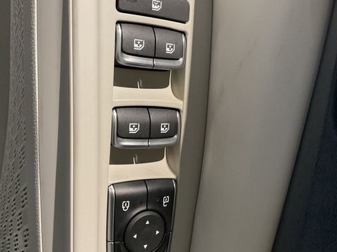New 2026 Kia Carnival EX FWD image 9